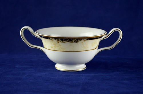 Wedgwood cornucopia - wedgwood, x1