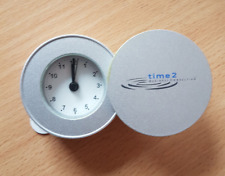 Stylische Uhr Wecker Reiseuhr Edelstahl gebürstet Time2