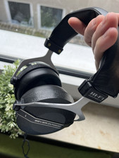 beyerdynamic DT220 Headphones