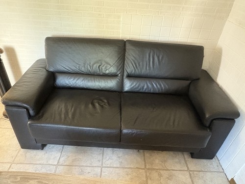 Gut erhaltene sofagruppe aus - gut,