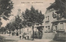 396712) AK König Albert Strasse Strehla a.Elbe bei Riesa Ldkrs. Meißen gel. 1919