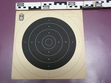 Zielscheiben Pistolen/-Kleinkaliberscheiben 26x26 cm 77 Stück original Lagerware