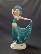 Art Deco Dame um 1920  Katzhütte  Hertwig & Co.    Höhe 28 cm