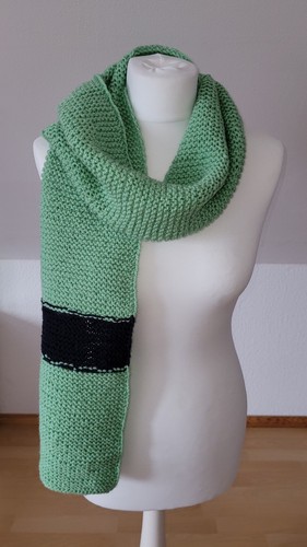 Selbstgestrickter schal neu - schal,