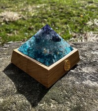 Orgonit pyramide kristall - pyramide,