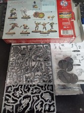 Blood Bowl Team Necromantic Horrors; 1 Gussrahmen Blitz Bowl / Blood Bowl