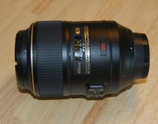 Nikon AF-S Micro-Nikkor 105mm F/2,8G IF-ED VR Makroobjektiv