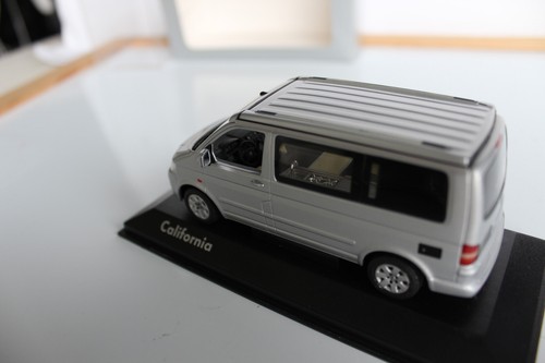 T5 california silber - 1:43,