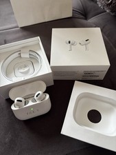 🎧 Apple AirPods Pro (1