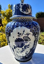 Große Royal Sphinx Delft Vase