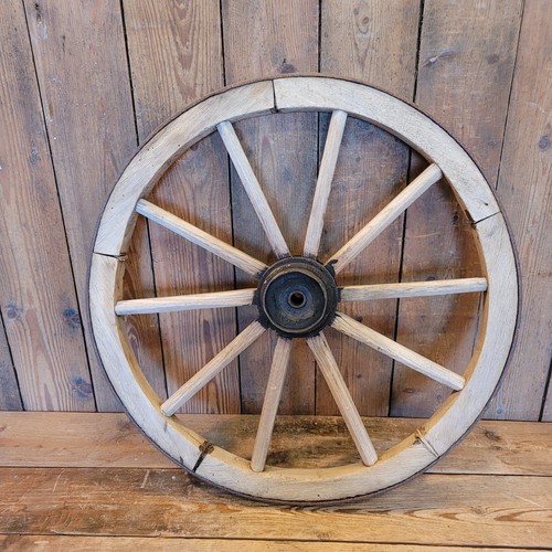 Altes wagenrad cm rad - 54,5,