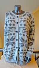 Strickweste oder Strickjacke