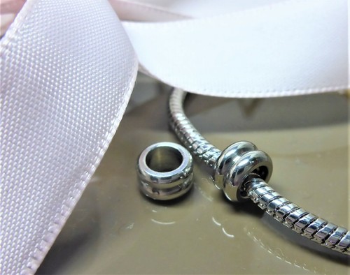 Neu silber zwischenelement - silber,