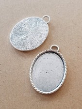 2 x Anhänger für Cabochons ~