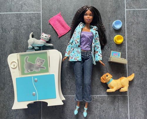 Barbie pet doctor vet - pet,
