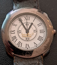 Benetton by BULOVA sehr schöne Quartz Uhr *LÄUFT*NEUE BATTERIE**VINTAGE