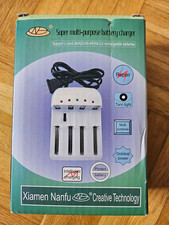 Akku Schnellladegerät aaa