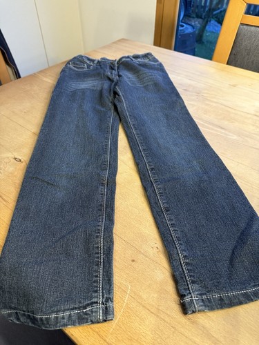 Neue dunkelblaue jeanshose - dunkelblaue,