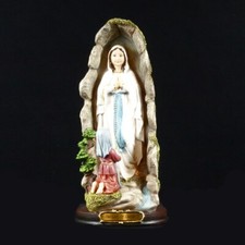 Madonna von Lourdes Statue