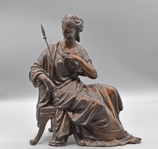 alte große klassische Staue