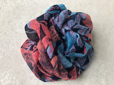 Schal unbenutzt Blumenmuster Blautöne lachsfarben rosa gross  181 cm x 104 cm