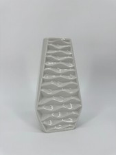 MID CENTURY RELIEF PORZELLAN