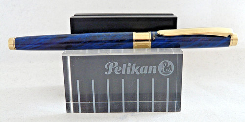 Pelikan celebry 580 - pelikan, r