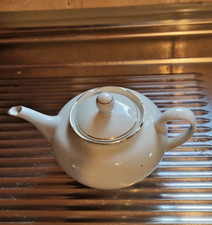 Porzellan Könitz Kahla seltene Kaffeekanne Teekanne Goldrand DDR