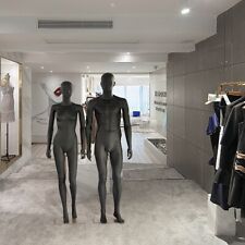 männliche weibliche Schaufensterpuppe LM LF schwarz matt  Nase Mund Ohr geformt 