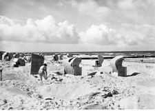 Hiddensee AK Ostsee-Insel Strand Badegäste Stempel Neuendorf 1979