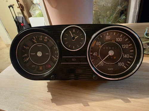 Mercedes benz strich w114 - benz, w115