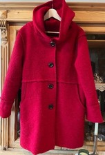 Neuwertig: Aparter roter Woll-