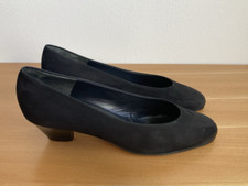 1 Paar klassische - schwarze