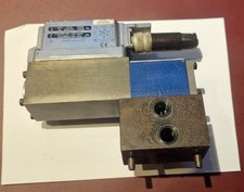 Rexroth prop. 4/4-Regel-Wegeventil 4WRPEH6C3B24L-2X/G24K0/A 1M