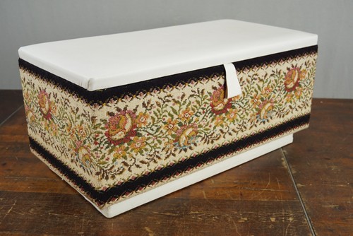 Wäschetruhe hocker 70s - wäschetruhe,