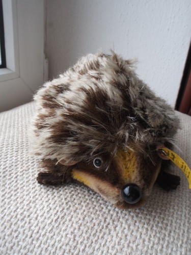 Süsser steiff igel joggi - steiff,