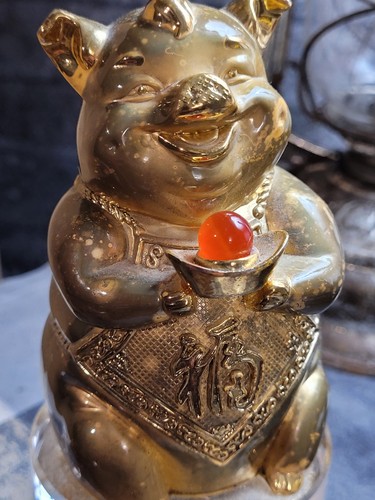 Goldenes schwein - goldenes,