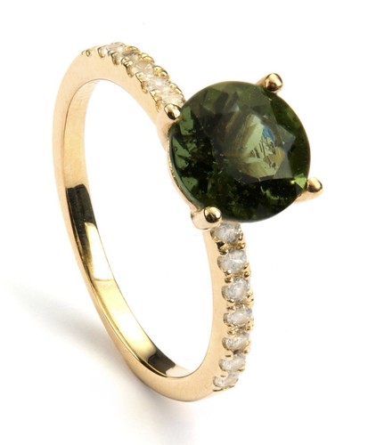 Gemporia 375 gold out - •,