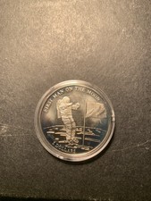 Liberia 5 Dollar 2000 First