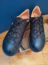 Think Damen Sneaker schwarz