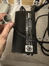 BionX Akku Ladegerät 37V