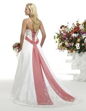 2017 A00105 Brautkleid -