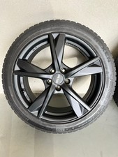 Winterreifen auf Alufelge 18