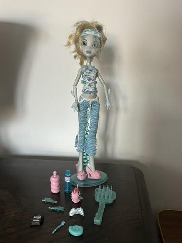Monster high lagoona blue - ,