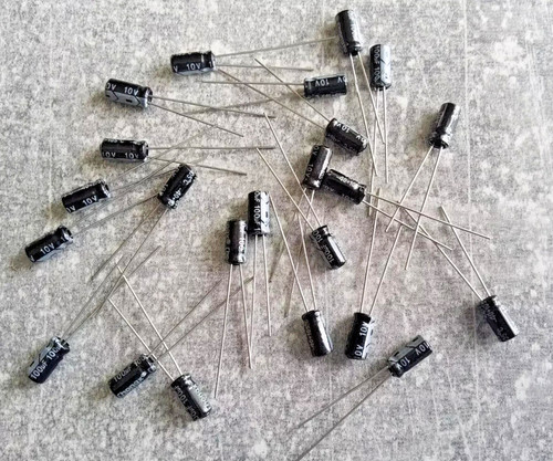 Stück elko 100uf - 10, 10v
