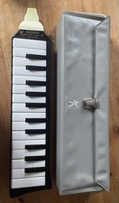 Hohner Melodica Piano 26