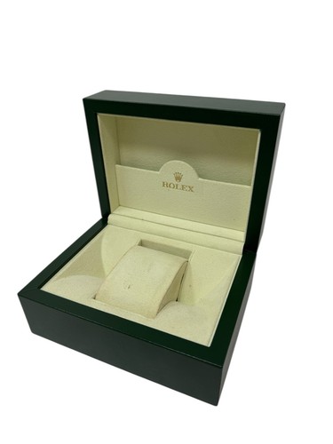 Rolex box size - rolex, daytona