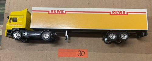 Werbetrucks rewe - werbetrucks,