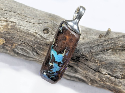 Opal anhänger boulder - opal,