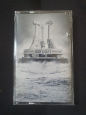 Molchat Doma Monument LTD MC